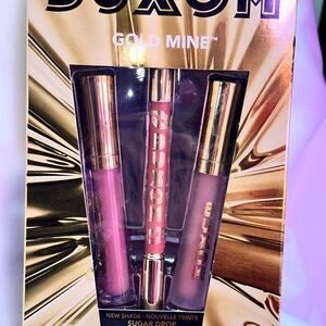 Buxom “Gold Mine”plumping lip set